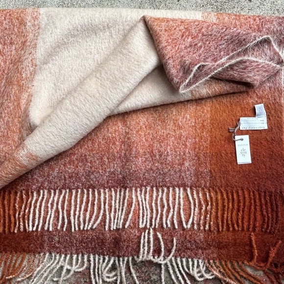 Eleventy Platinum Special Collection Wrap - Picture 4 of 6